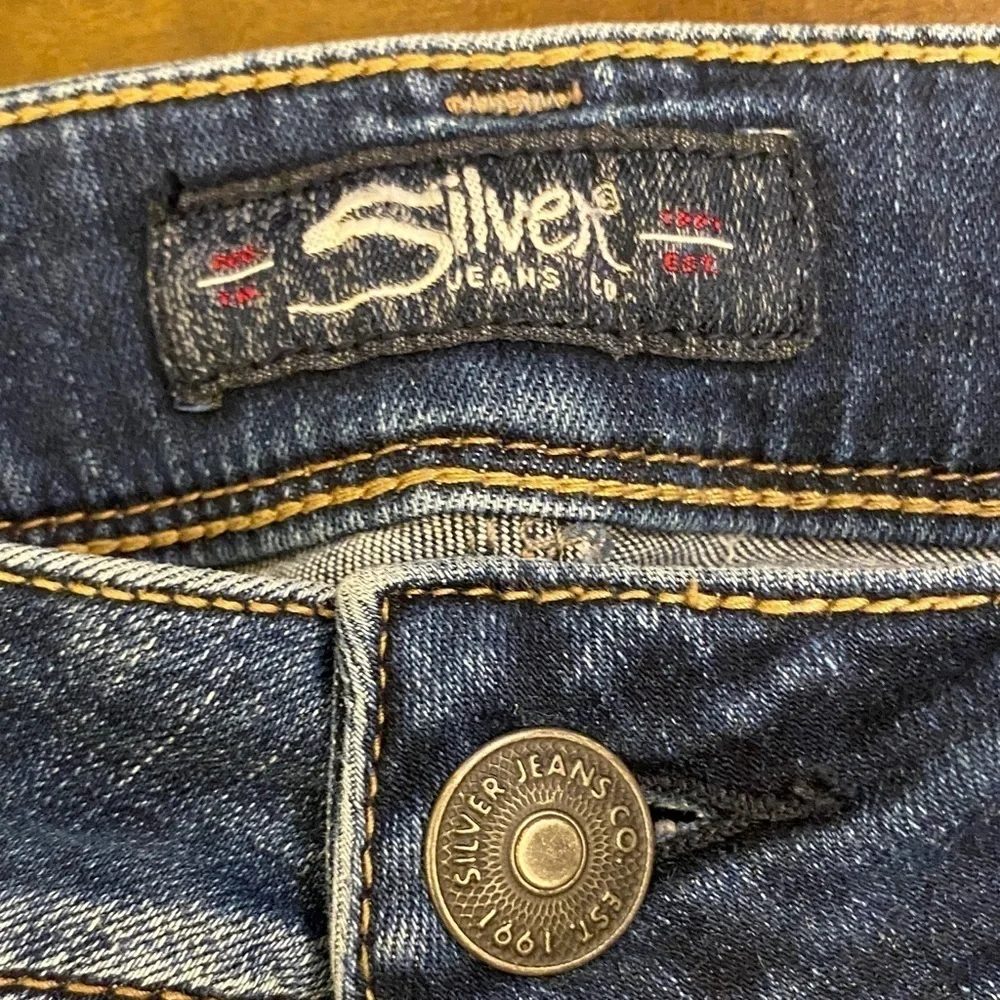 Silver Jeans 30 (US 8) Suki Slim Boot Jeans Low Rise Womens Stretch